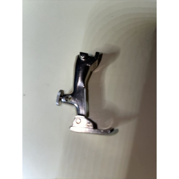 Bernina Sewing Machine #030 Old Style Presser Embroidery Foot Replacement Part - Picture 4 of 5